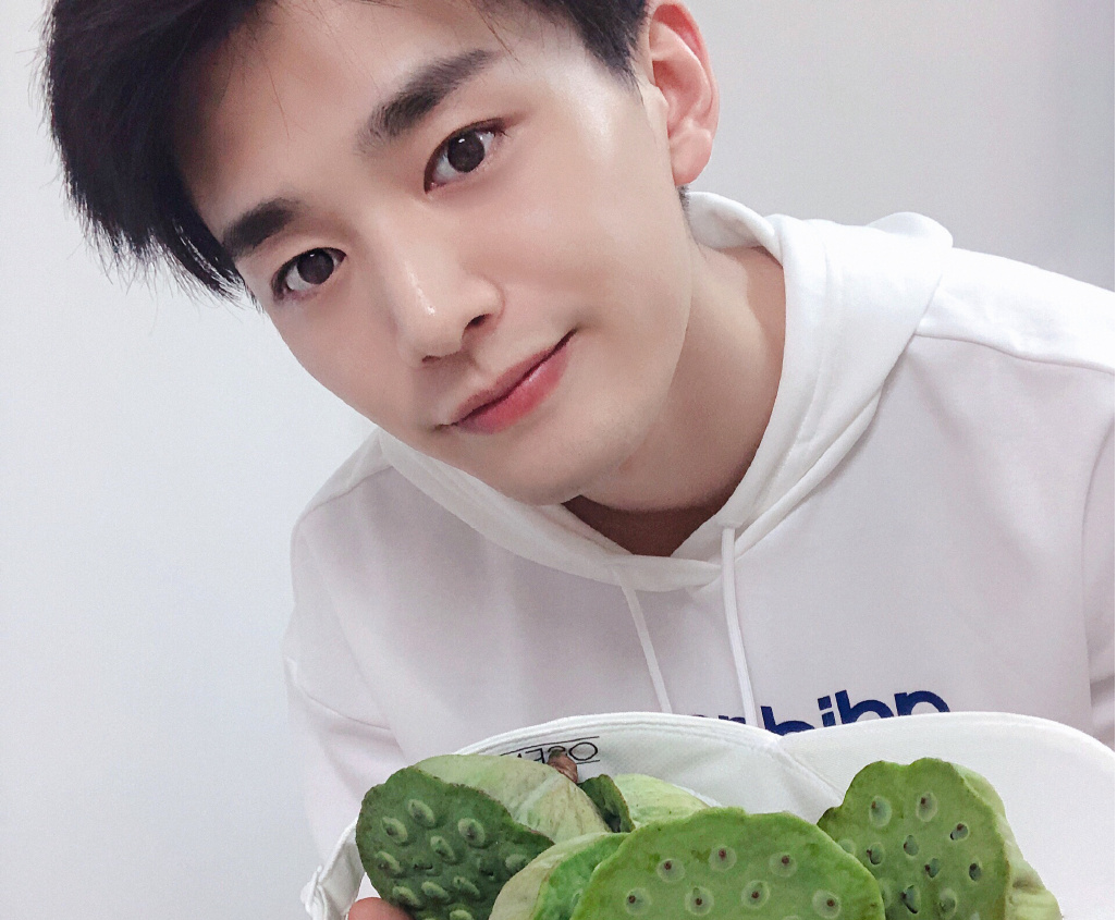 强行挤进热巴新戏,惹粉丝众怒|长歌行|热巴|易大千_新浪新闻