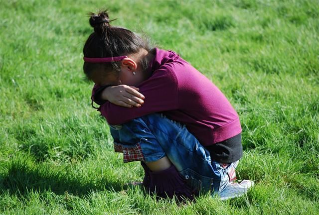 父母期望过高导致孩子胆怯,教育出的孩子往往越失败