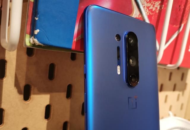 屏幕机皇一加8pro三周体验屏幕不意外游戏娱乐体验出奇的好