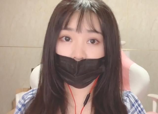 小团团露脸直播,人气飙升遭嫉妒|主播|粉丝|节奏_新浪网