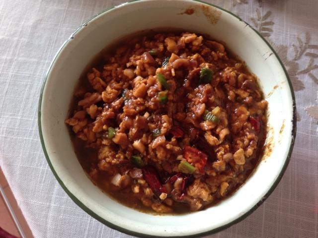 鸡蛋酱怎么炸好吃?东北大厨教你正确做法,酱香浓郁,味道好