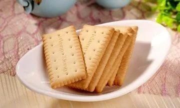没错，钙奶饼干就是青岛人小时候的味道