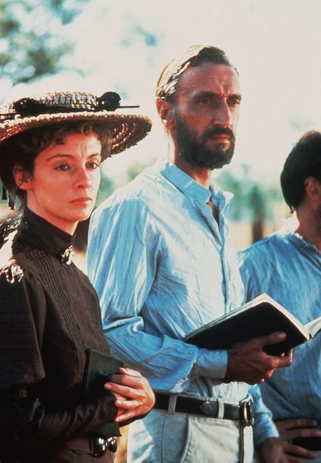 电影红磨坊老戏骨去世享年80岁