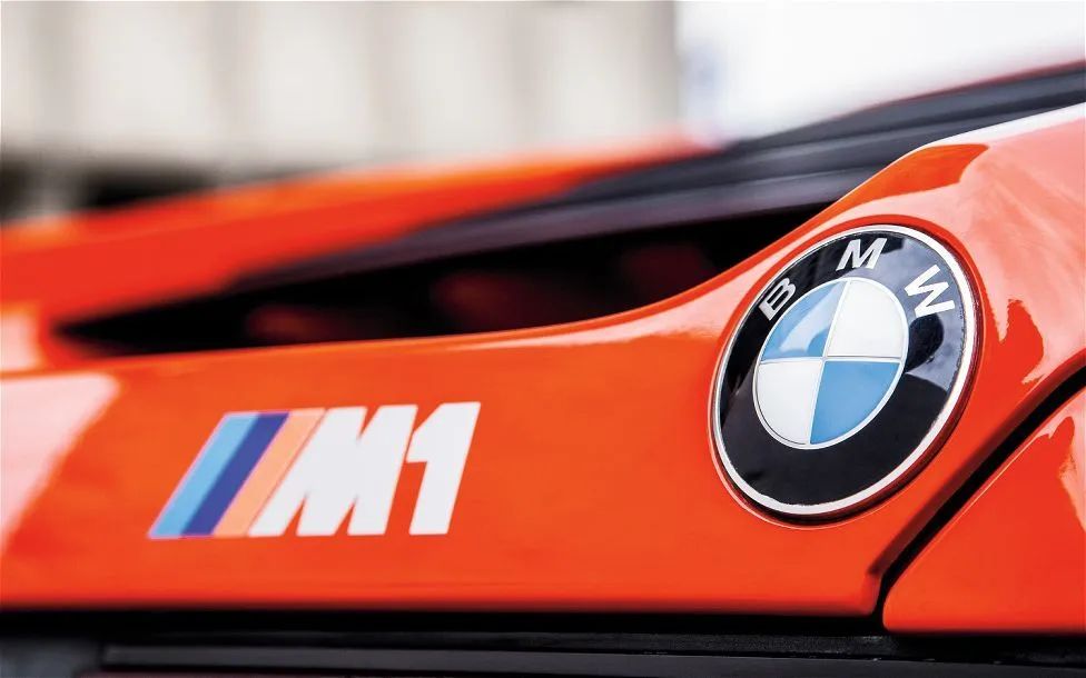 宝马m三色徽标的前浪有什么故事一文看懂所有历史