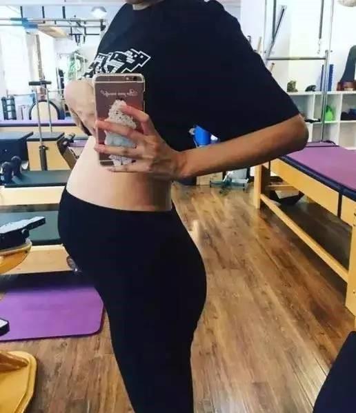 张子萱昔日怀孕显无奈待产无婚礼拍怀孕写真陈赫也不出镜