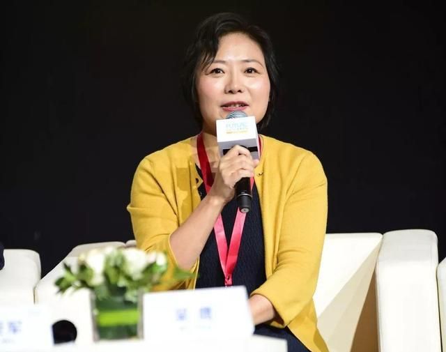 龙湖女老板吴亚军又登富豪榜!把女儿也带成百亿富翁