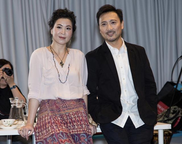 52岁tvb花旦苏玉华与男友申请结婚,两人相恋24年男方曾多次求婚