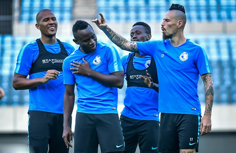 中超初期单场双外援？苏宁纯粹全华班！大连人5外援石头剪刀布？