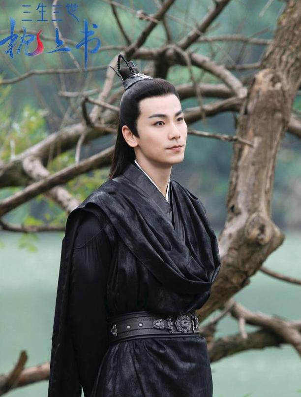 就是他娶了大自己8岁的陈紫函啊