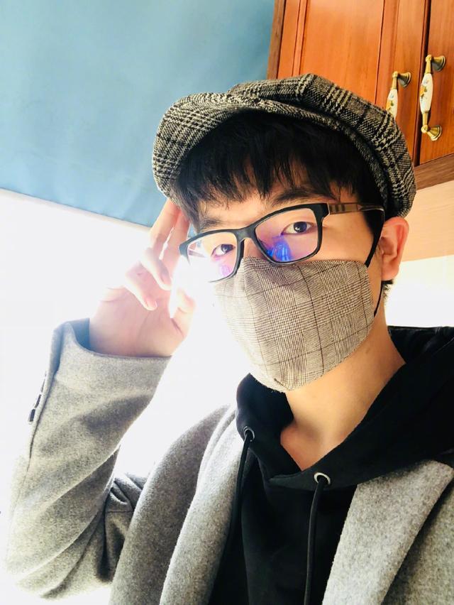 最强大脑王鹰豪在深入研究魔方而柯洁却抛开围棋投身自走棋