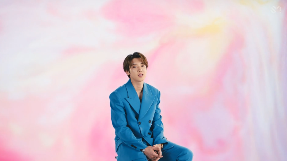 朴灿烈"韩式发福"引热议,不上镜的朴灿烈,这种程度也叫发福?