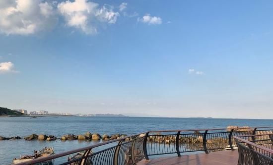 青岛有个原生态宝藏景点,拥有海滨美景和日落霞光,即将爆红!