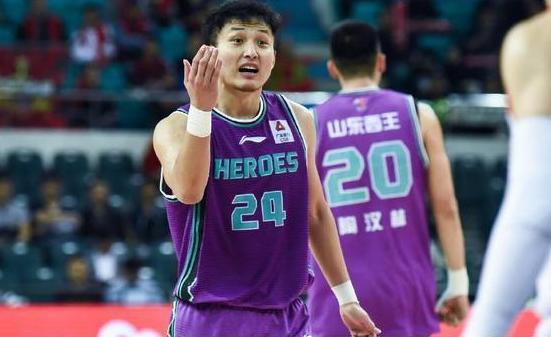 大器晚成！1米93山东后卫30岁才长大，巩晓彬已经足足等了他6年