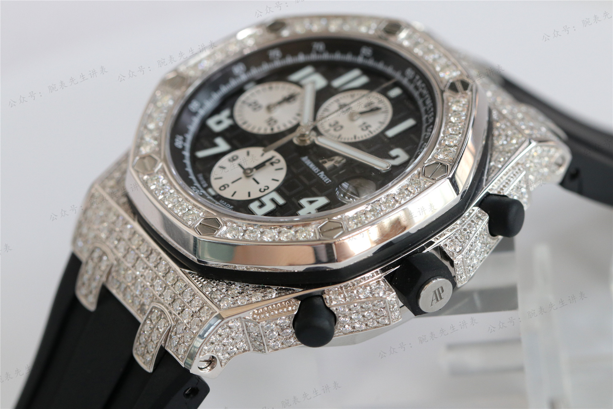 男人腕间的珠宝爱彼皇家橡树离岸25940后镶钻改装评测