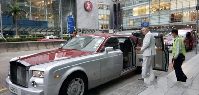 83岁赵世曾时隔8年再抱男孙承诺送豪礼只关心孙子不知儿子婚期