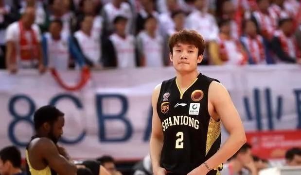 小丁与山东男篮的谈判细节被爆料，这次山东队还真要感谢睢冉