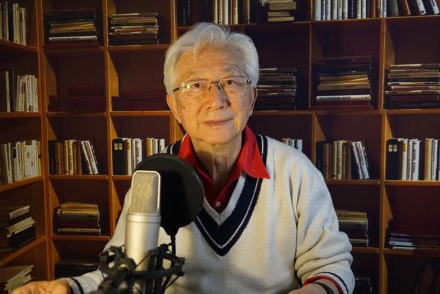 81岁央视主持陈铎罕露面!曾被切了肺后仍坚守岗位,自侃有心少肺