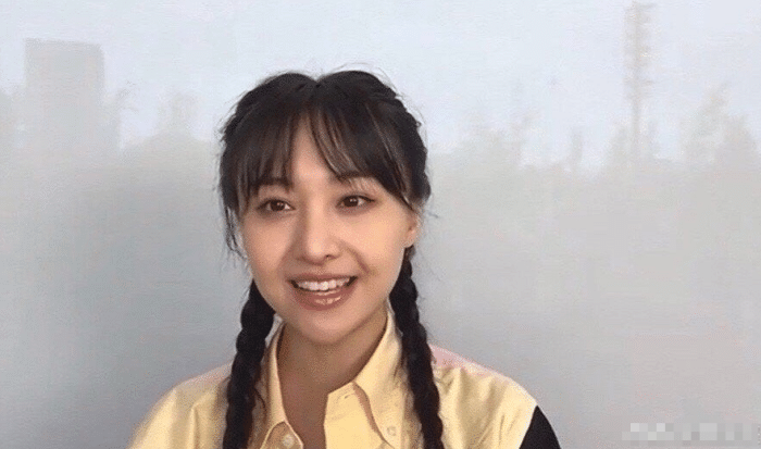 看完郑爽的"素颜"后,终于知道她为什么整容了