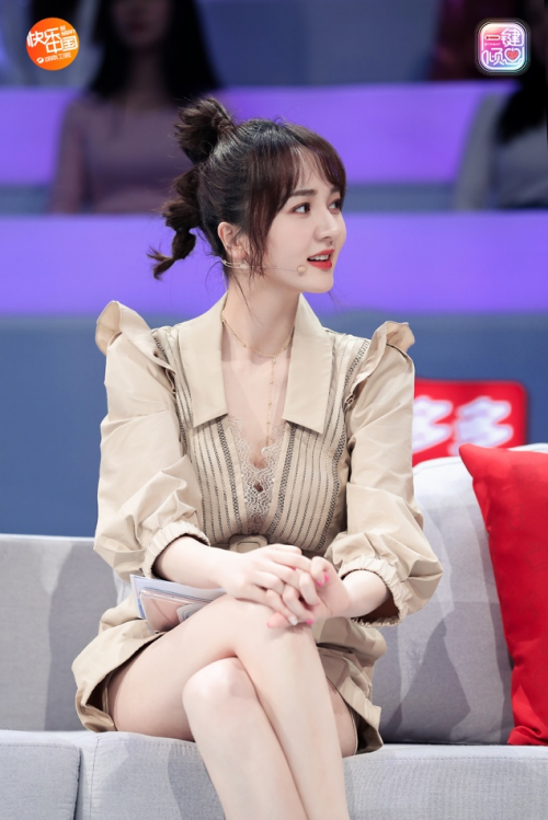 感情观豁达,三观正,靳梦佳节目里也太敢讲太会讲了吧