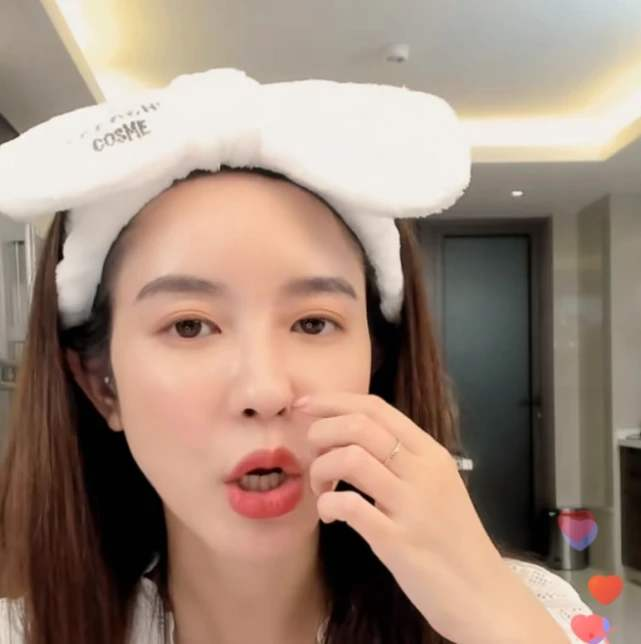 张大奕怀孕再添实锤曾直播打小腹证明没怀孕这次怎么解释