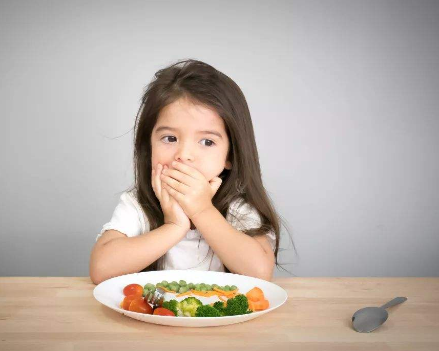 孩子发育期最头疼的问题:不爱吃饭怎么办?这4条妙招帮你搞定