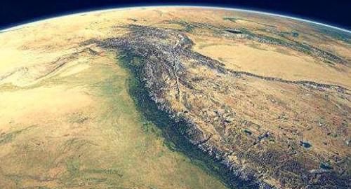 5厘米左右的速度扩大,未来可能会形成第八大洲|大自然|东非大裂谷