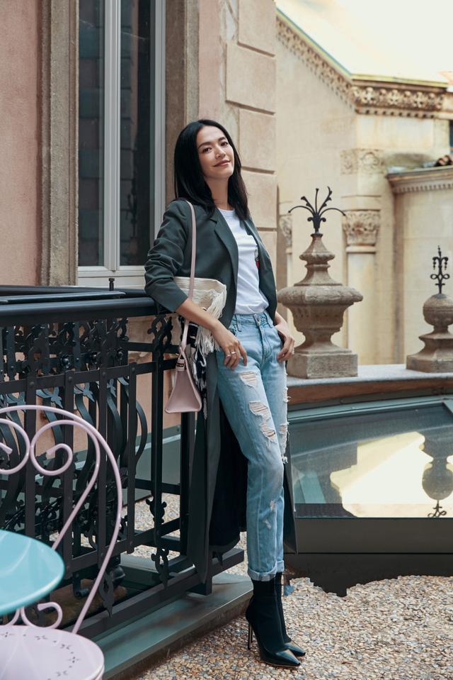 女人三十岁以后,别再乱穿衣服,跟着姚晨学穿搭,提升穿衣质感