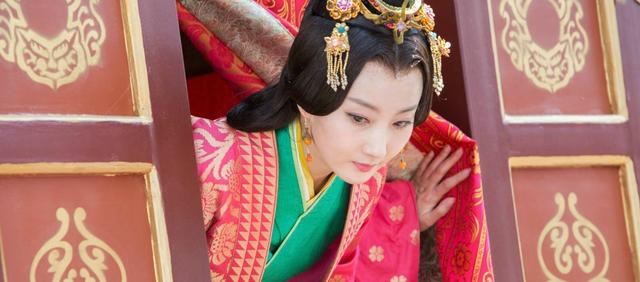 楚国亡国也是因为一个美女,而且这个女子还是楚平王的晚辈