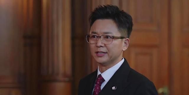 《猎狐》郝小强:一开始还以为是渣男|猎狐|王柏林|荐股_新浪新闻