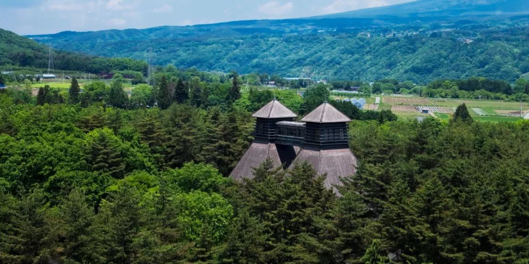 厉害了一千日元喝白洲还能看美景和威士忌酒厂