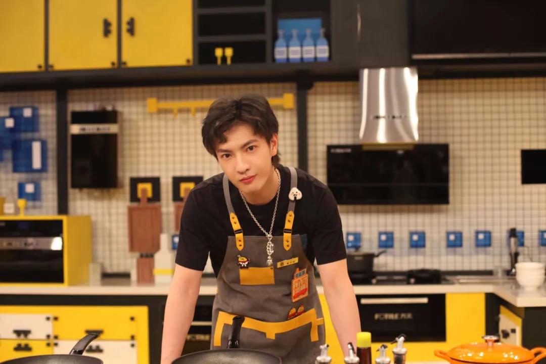 董岩磊加盟拜托了冰箱第六季快乐指数再翻倍