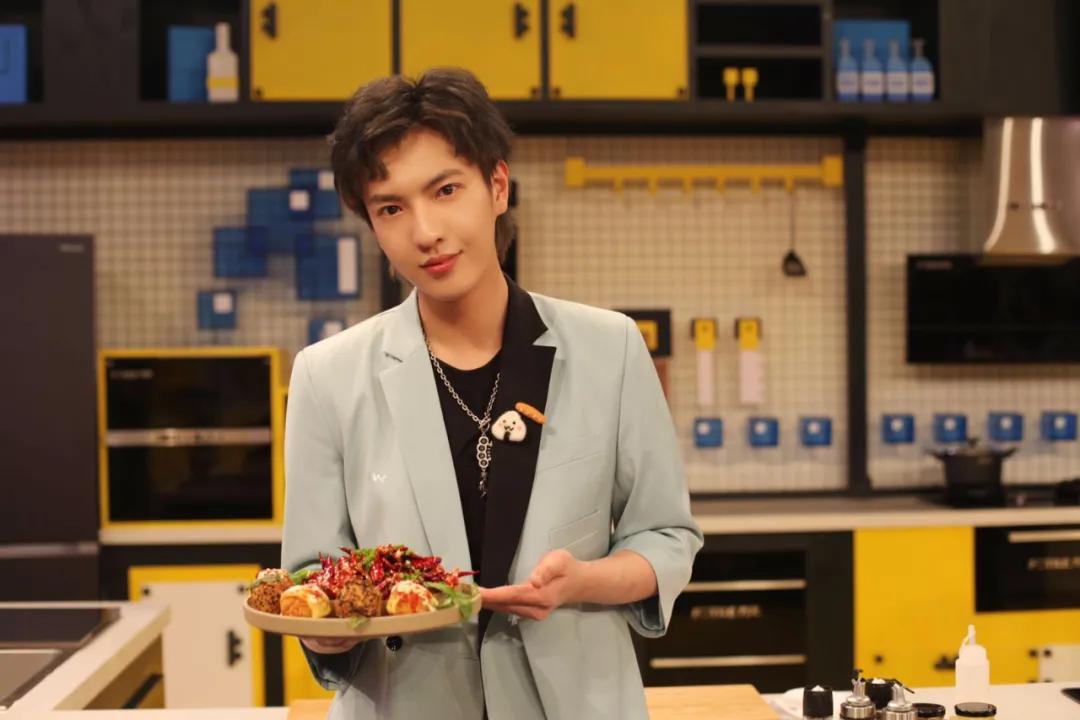 董岩磊加盟《拜托了冰箱》第六季 快乐指数再翻倍