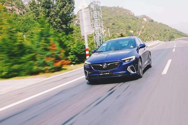 都是热销车，迈腾、君威、雅阁、凯美瑞哪款性价比更好？