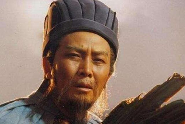 诸葛亮一生勤奋忠诚晚年却犯下一个严重错误,间接导致蜀汉衰落