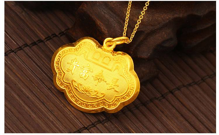 银手镯小金锁宝宝穿金戴银显贵气?其实弊大于利,家长别误伤孩子