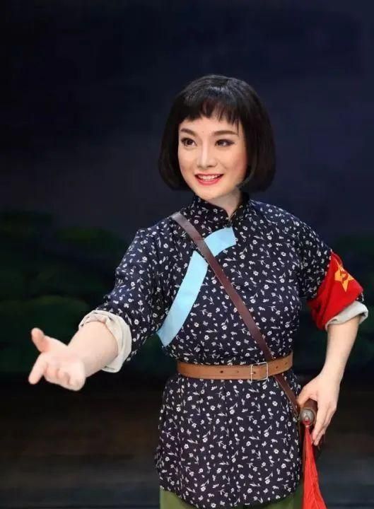 中国民族歌剧《洪湖赤卫队》饰韩英 国家艺术基金原创歌剧《爱莲说》