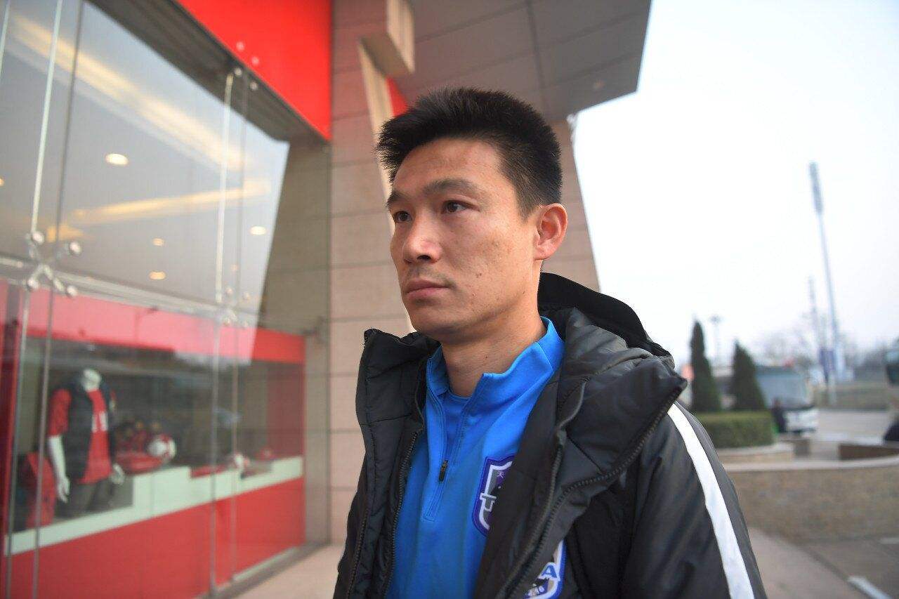 老将曹阳退役,归化球员曹阳正来了,他能够超越前辈吗?