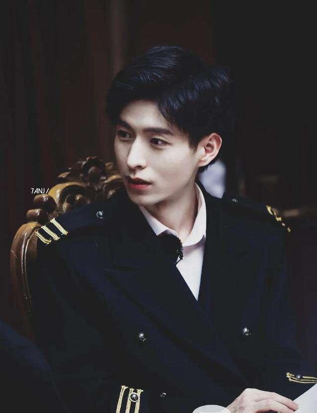 北大校草被称为当代肖奈的他到底有多好看现实中学霸男神