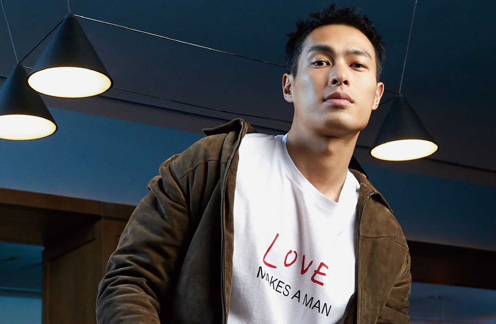 另一半,并且通过他和未婚妻的照片来看,两个人的孩子颜值一定也不会差