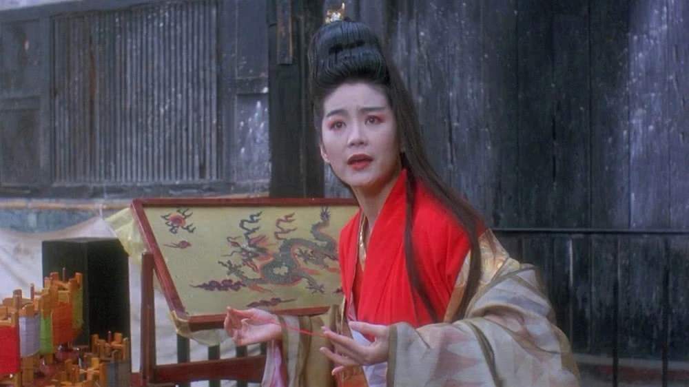 黑木崖上令狐冲完败于东方不败,是否说明独孤九剑不如葵花宝典?