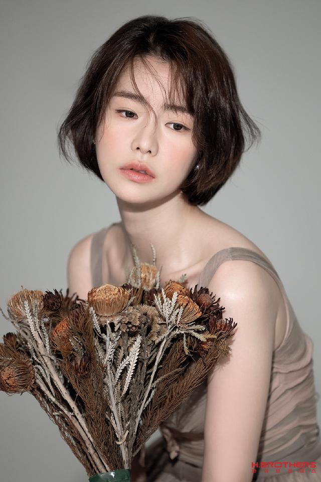 林智妍画报花絮图欧尼美丽迷人