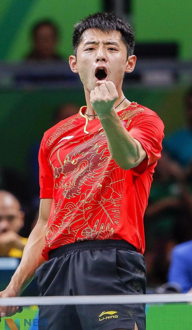 张继科失6赛点夺冠,撕衣获赞美,刘国梁难掩喜悦之情