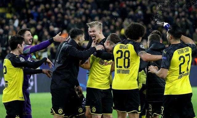 德甲复赛大幕拉开!焦点之战鲁尔区德比首发阵容出炉!