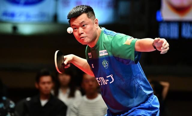 39岁老将获奖100万,日本t联赛最佳,全锦赛横扫王楚钦夺冠|侯英超|全锦