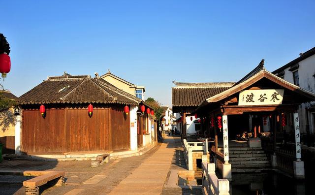江南保存最完整的明清村落百年老屋敦实厚重古代市井气息十足
