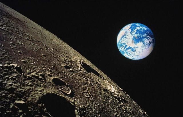 宇航员从月球看地球,为何会感到不真实?他们看到了什么?