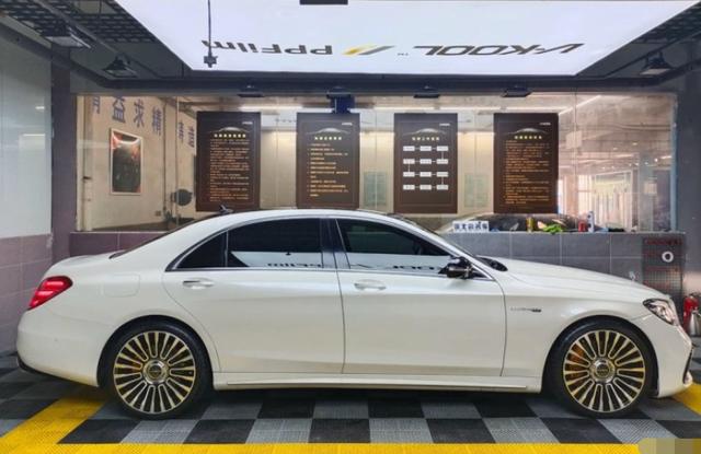 143万买白色奔驰S450L，两年后得知车商报价时车主有点儿不开心