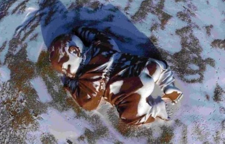 世上最大婴儿隐藏沙漠中的大地之子建造原因引人深思