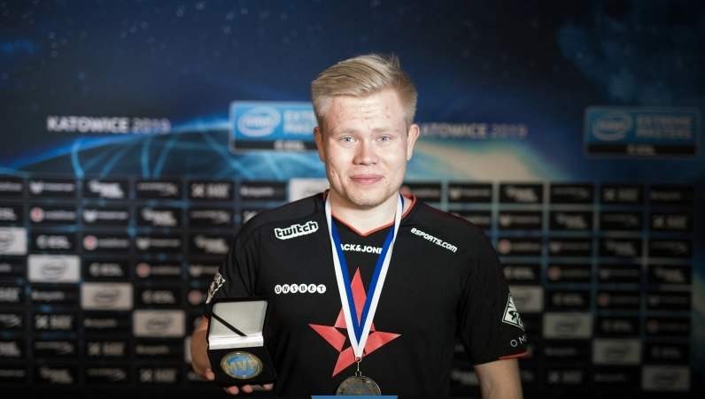 cgso电竞前线第1期:magisk加入训练,a队将组双指挥