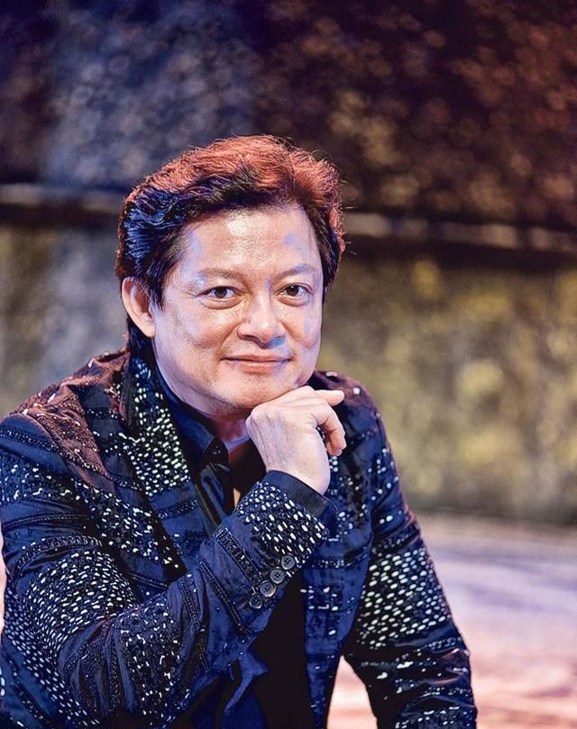 61岁歌唱家莫华伦康复出院!两度被确诊肺炎